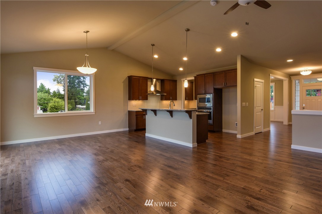 22711 Brier Road Brier, WA 98036 - Photo 14 of 24