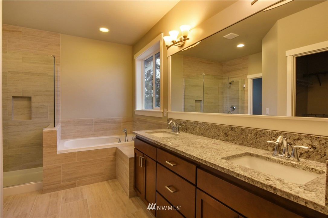 22711 Brier Road Brier, WA 98036 - Photo 22 of 24