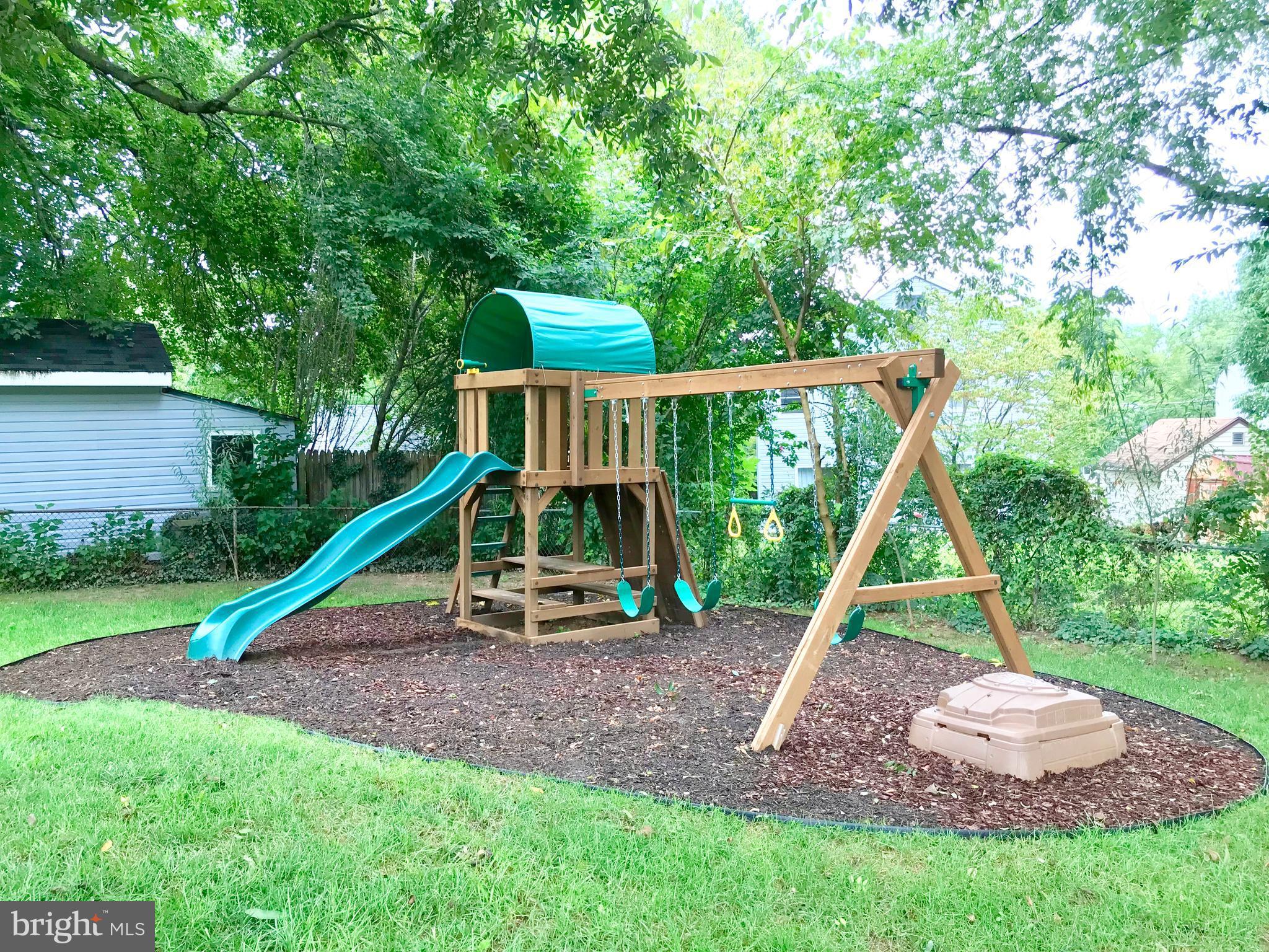 1932 Griffith Road Falls Church, VA 22043 - Photo 29 of 30 Playground