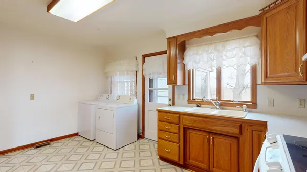 $288,000 | 7755 McAlpin Road, Owendale, MI 48754