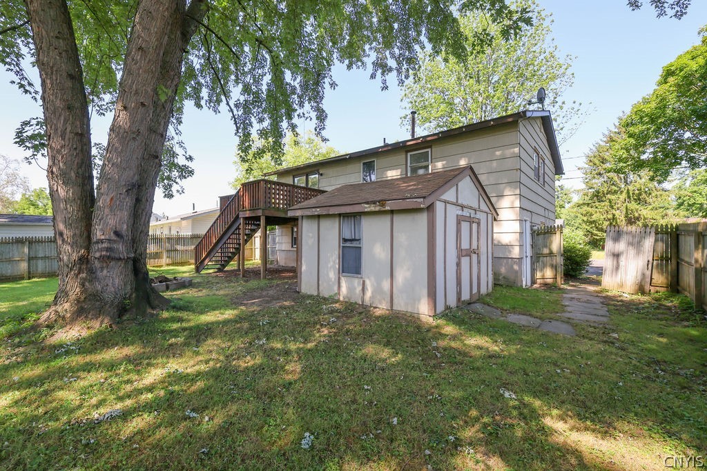 210 Floradale Road Liverpool, NY 13088 - Photo 29 of 38