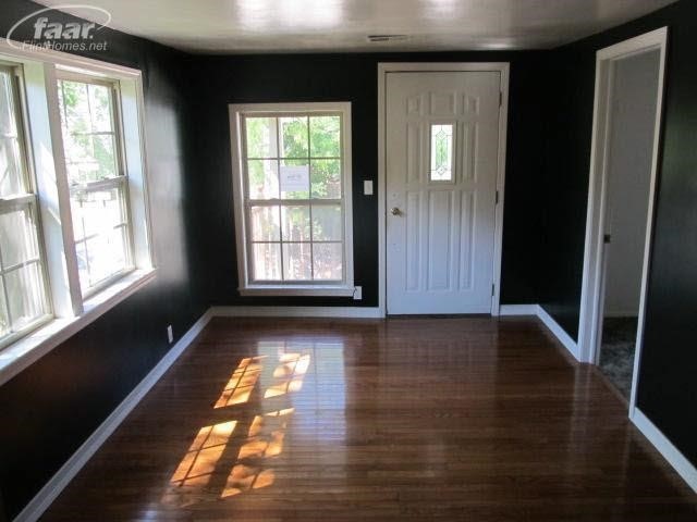 216 4th Street Fenton, MI 48430 - Photo 4 of 16 20144926-3.JPG