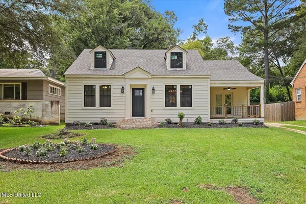 $218,000 | 4017 Pine Hill Drive, Jackson, MS 39206