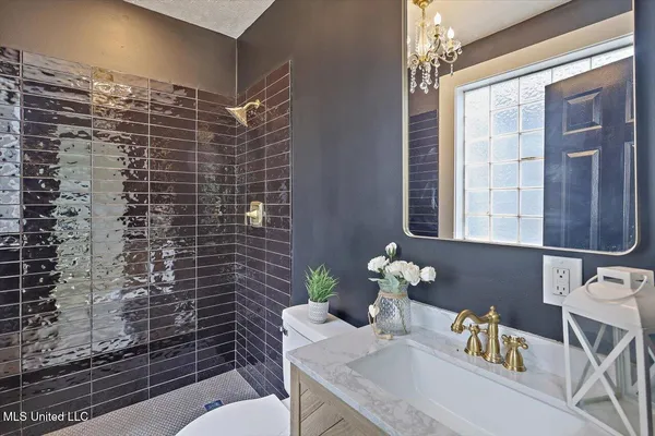 $218,000 | 4017 Pine Hill Drive, Jackson, MS 39206