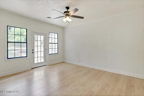 $218,000 | 4017 Pine Hill Drive, Jackson, MS 39206