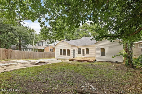 $218,000 | 4017 Pine Hill Drive, Jackson, MS 39206