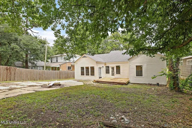 $240,000 | 4017 Pine Hill Drive, Jackson, MS 39206