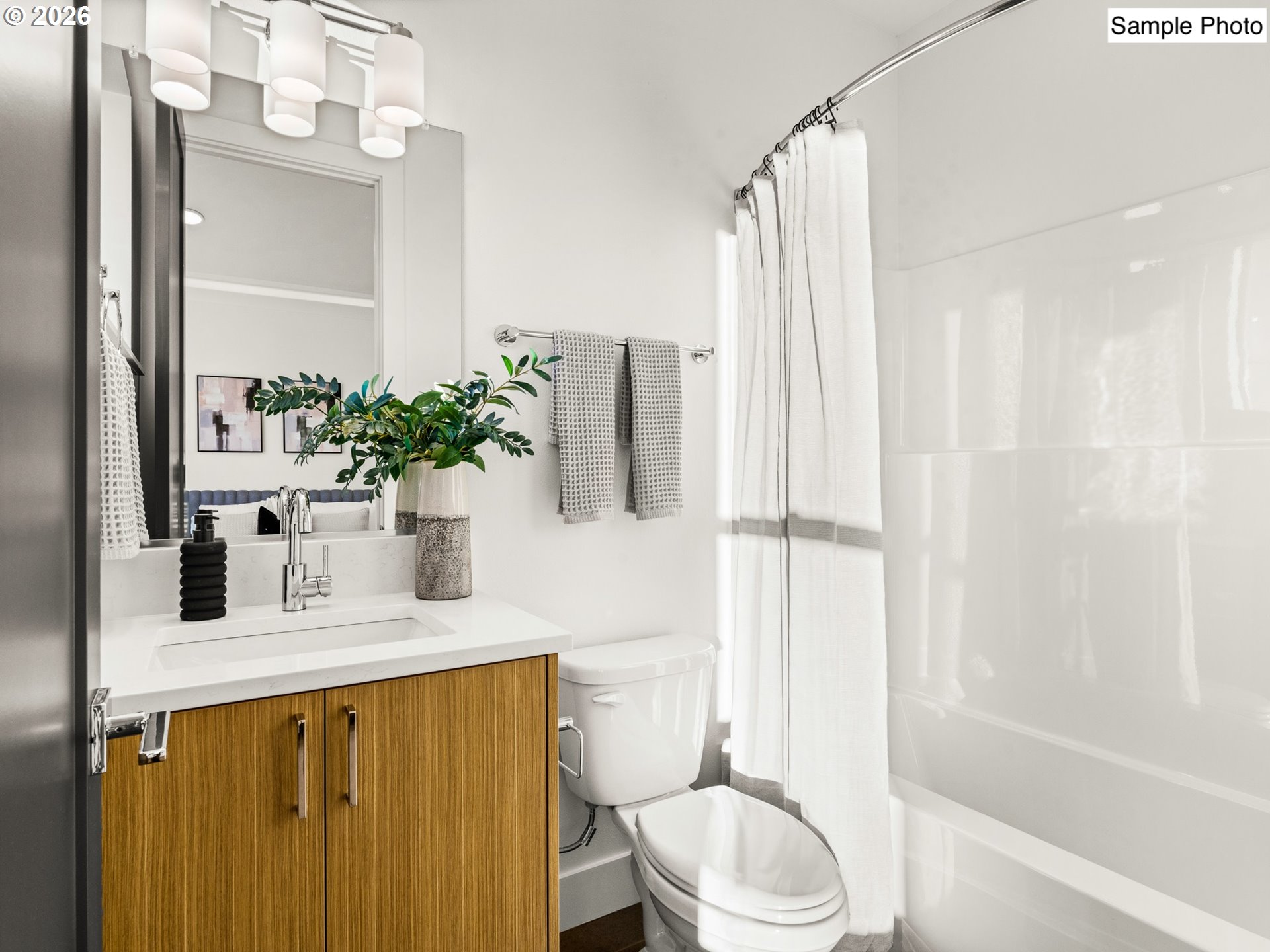 2890 Northeast 61st Avenue Portland, OR 97213 - Photo 19 of 35