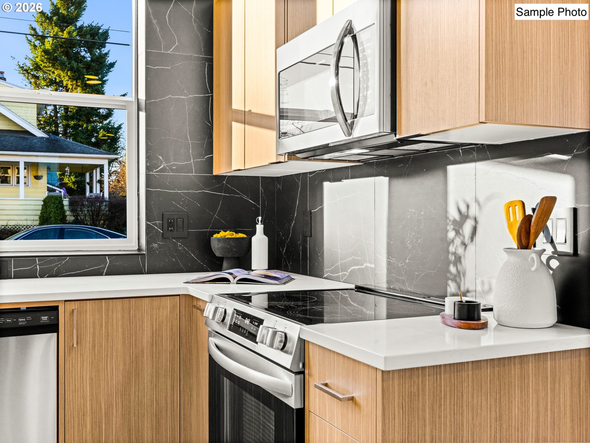 2890 Northeast 61st Avenue Portland, OR 97213 - Photo 7 of 35