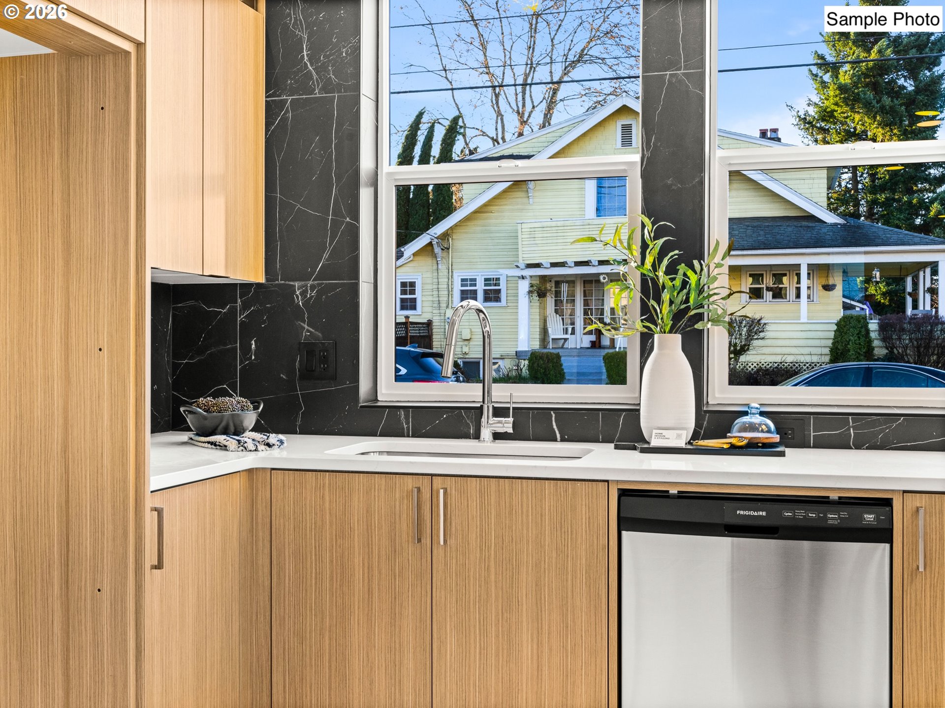 2890 Northeast 61st Avenue Portland, OR 97213 - Photo 8 of 35