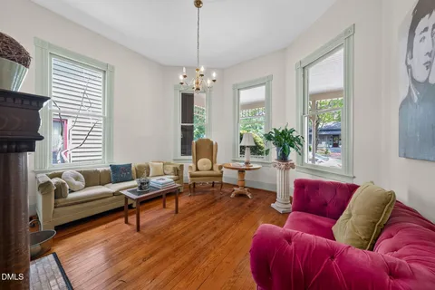 $1,050,000 | 517 North East Street, Raleigh, NC 27604