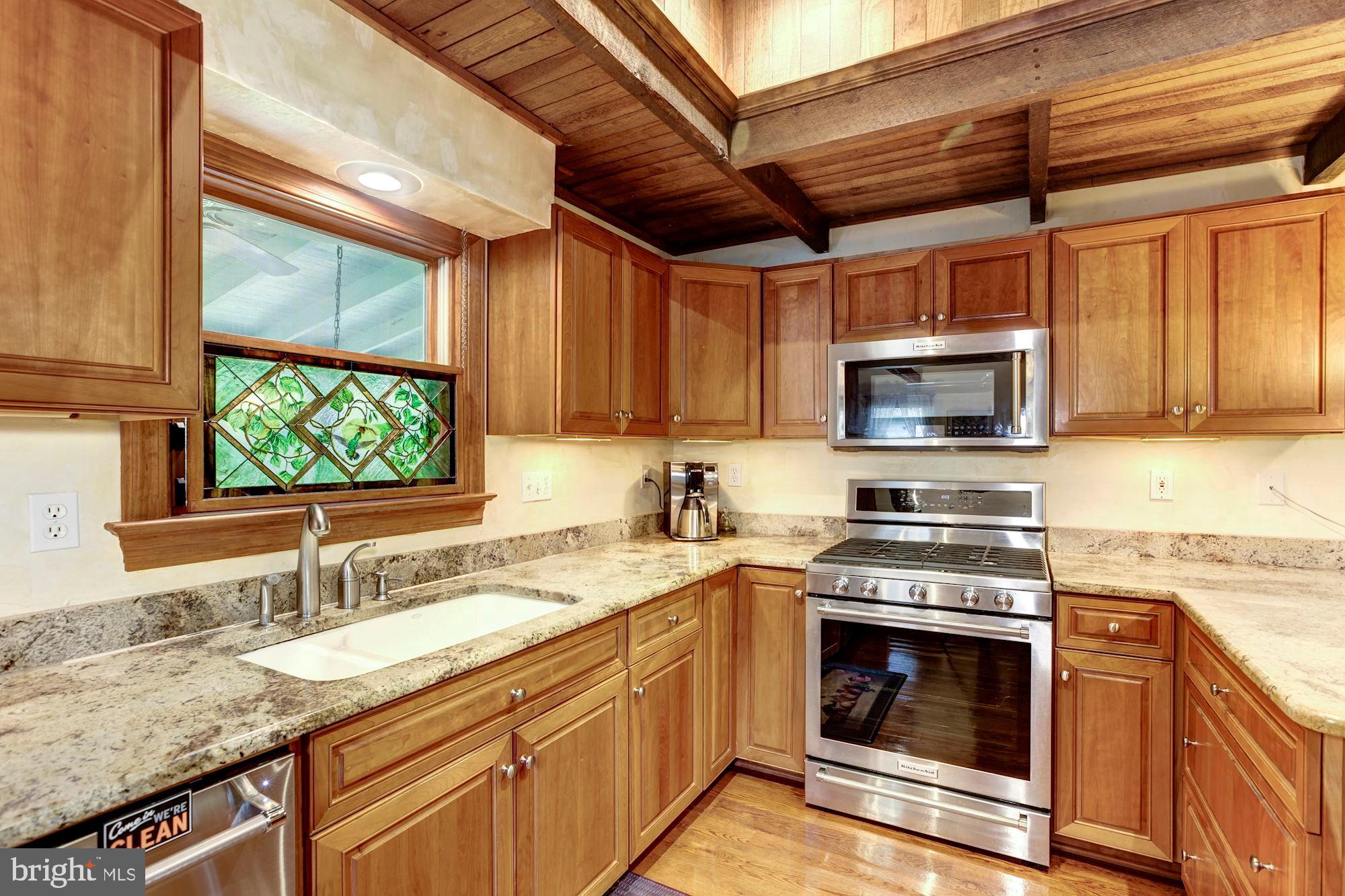 409 5th Avenue Washington Grove, MD 20880 - Photo 12 of 49 newer stainless appliances