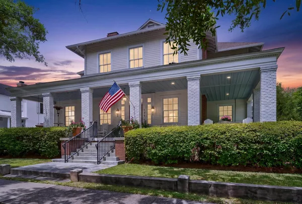 $1,580,000 | 127 Broad Street, Georgetown, SC 29440