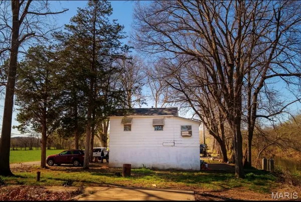 $60,000 | 7030 Stovesand Road, Cedar Hill, MO 63016