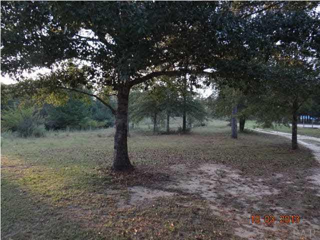 1507 Rouge Lane Cantonment, FL 32533 - Photo 3 of 25 Gallery Image 3