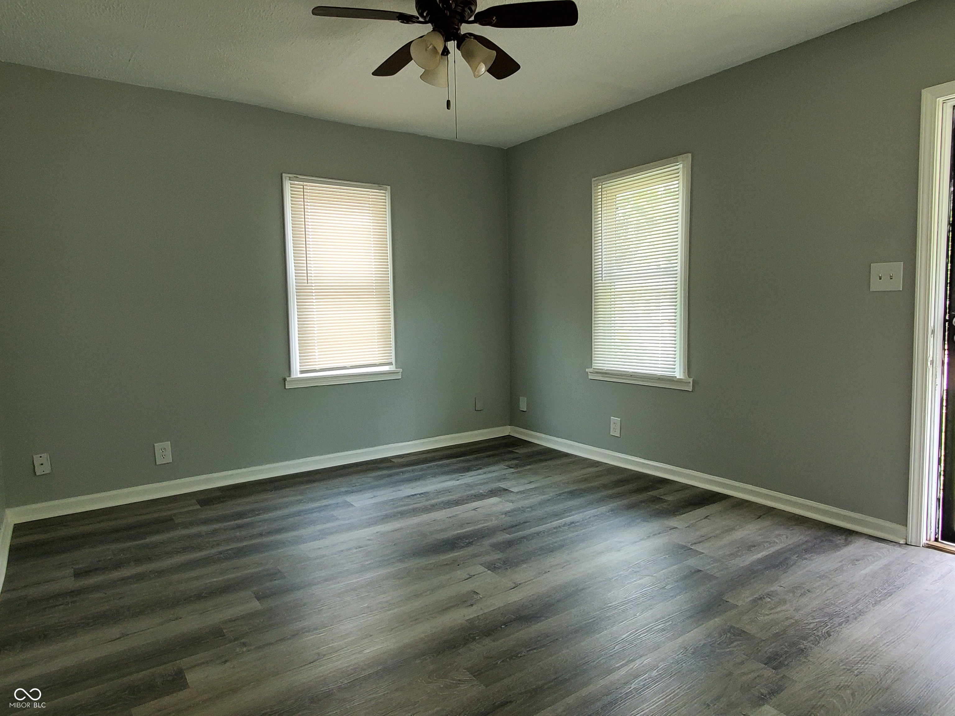 3290 Ralston Avenue Indianapolis, IN 46218 - Photo 3 of 12