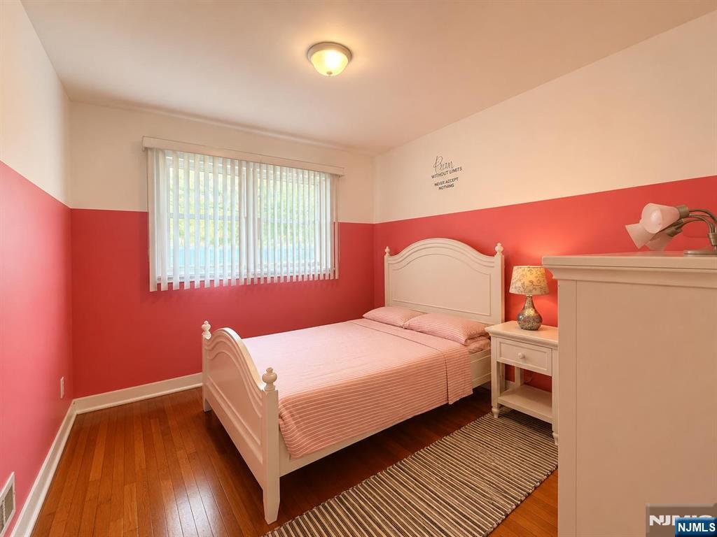 372 West Main Street Bergenfield, NJ 07621 - Photo 17 of 28