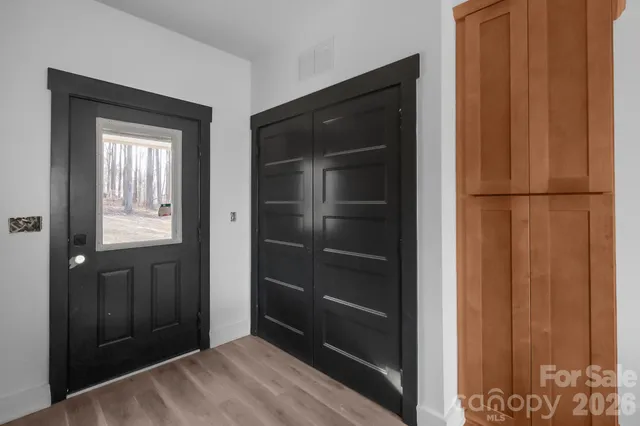 a view of walk in closet