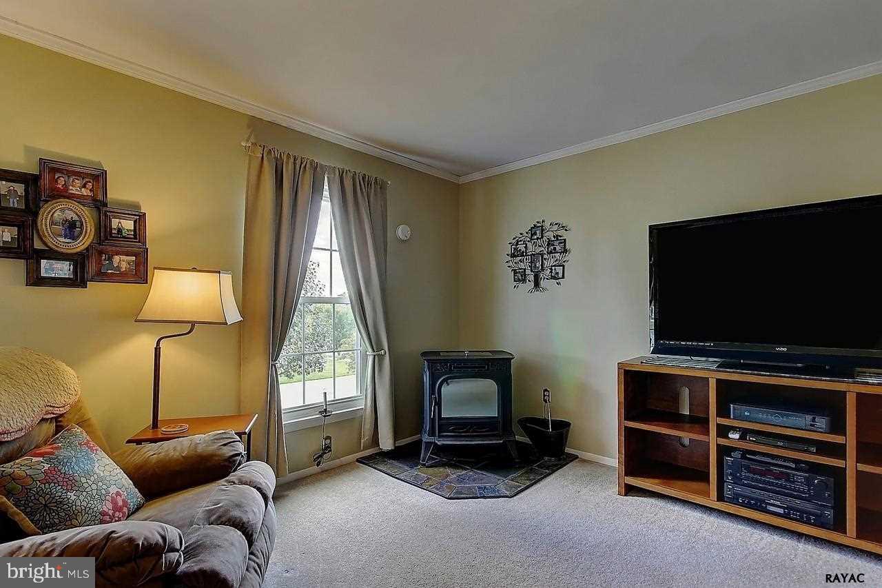 41 Cardinal Drive Hanover, PA 17331 - Photo 11 of 25 Gallery Image 11
