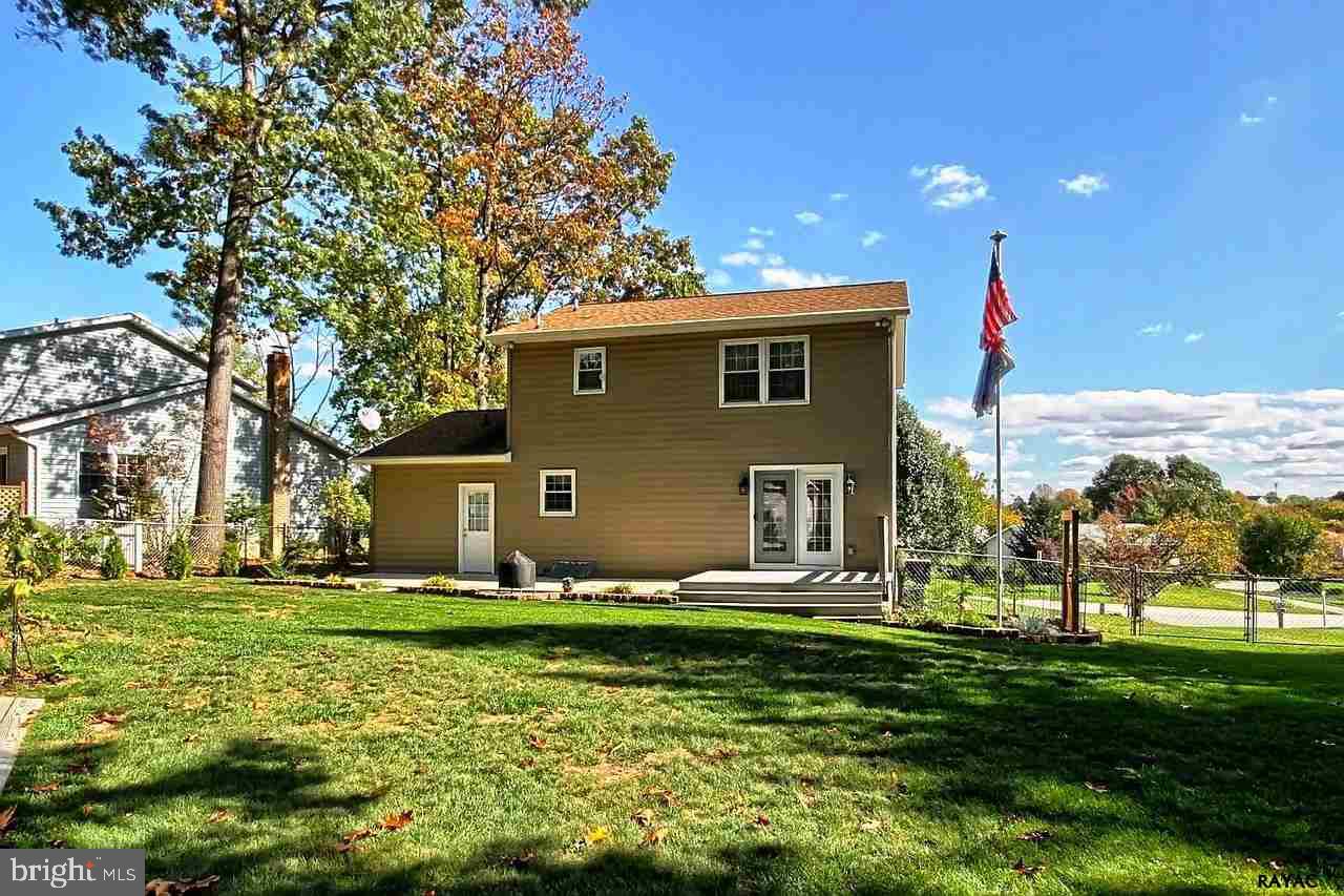 41 Cardinal Drive Hanover, PA 17331 - Photo 3 of 25 Gallery Image 3