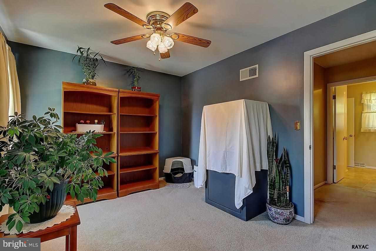 41 Cardinal Drive Hanover, PA 17331 - Photo 23 of 25 Gallery Image 23