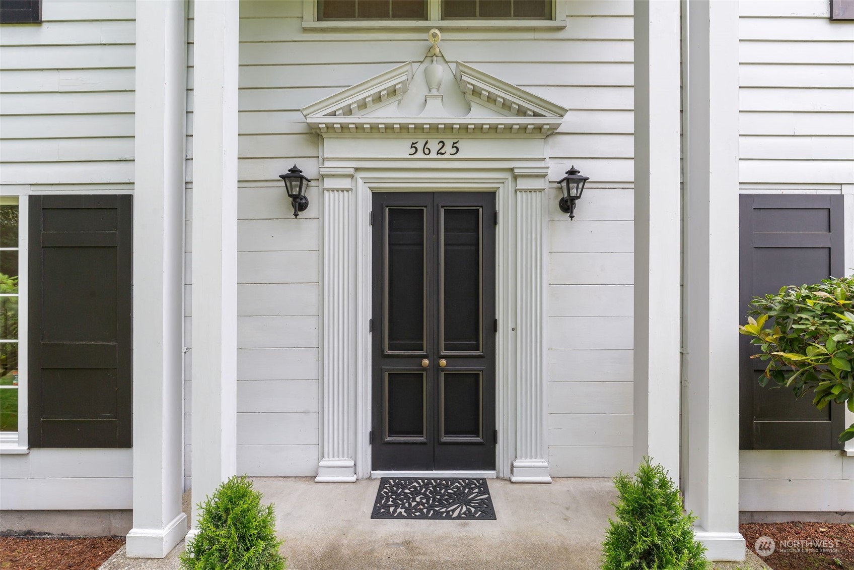 5625 Northeast Windermere Road Seattle, WA 98105 - Photo 3 of 40 a view of entrance