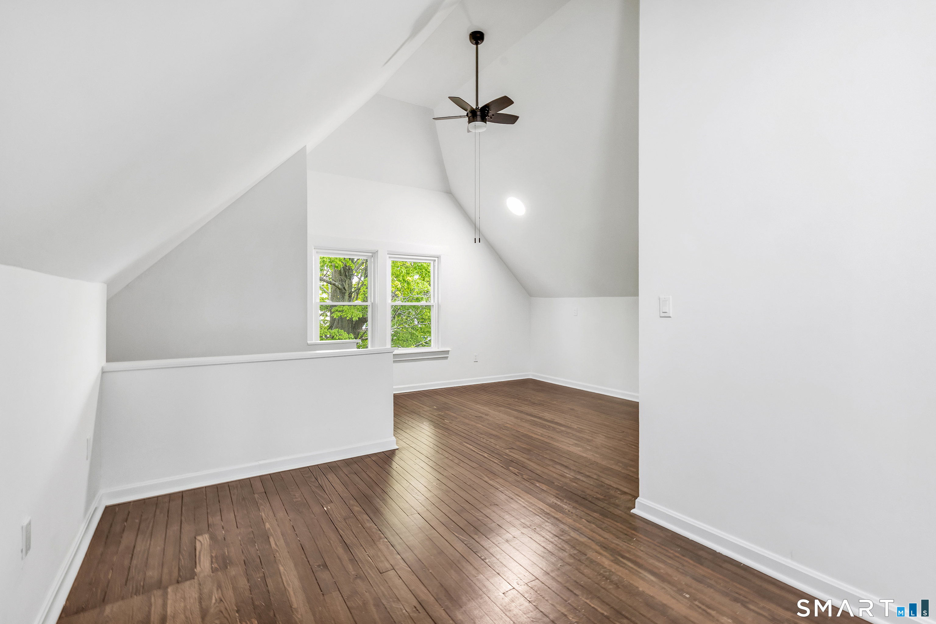 3193 Main Street Bridgeport, CT 06606 - Photo 29 of 39 Family Room