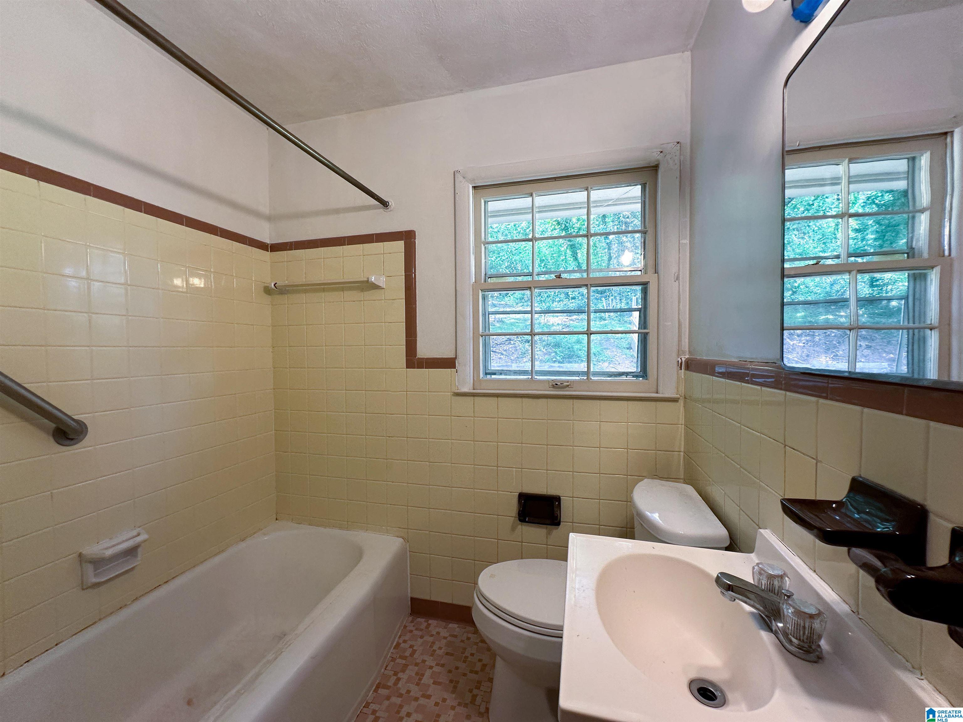 1221 Glendale Road Anniston, AL 36207 - Photo 14 of 23