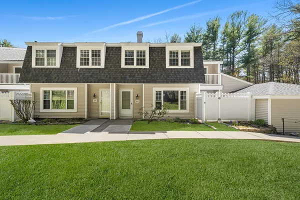 $370,000 | 623 Edgebrook Drive, Unit 623, Boylston, MA 01505