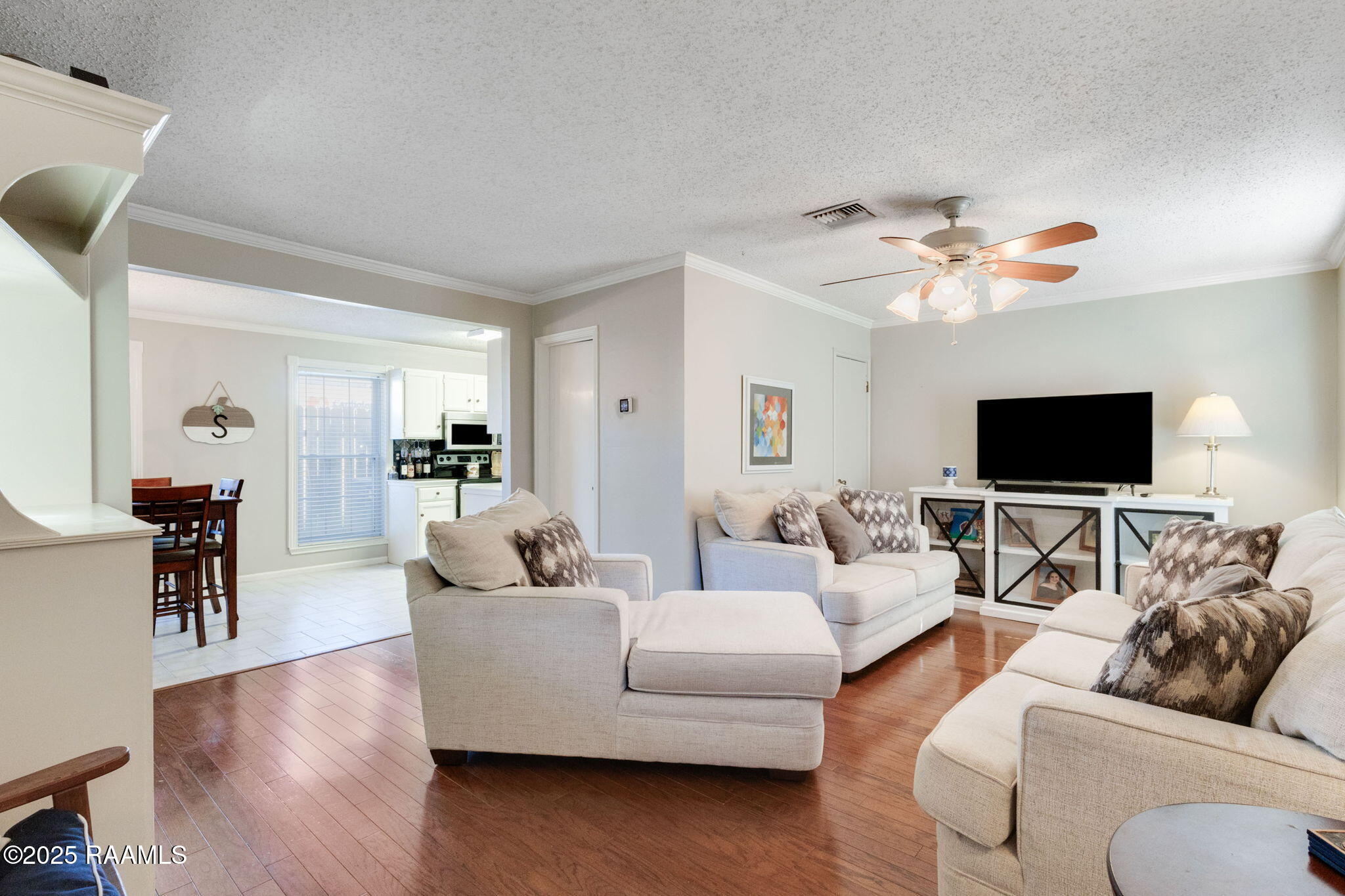 311 Rue Louis XIV, Unit C Lafayette, LA 70508 - Photo 2 of 16 2-web-or-mls-311 Rue Louis XIV C-1