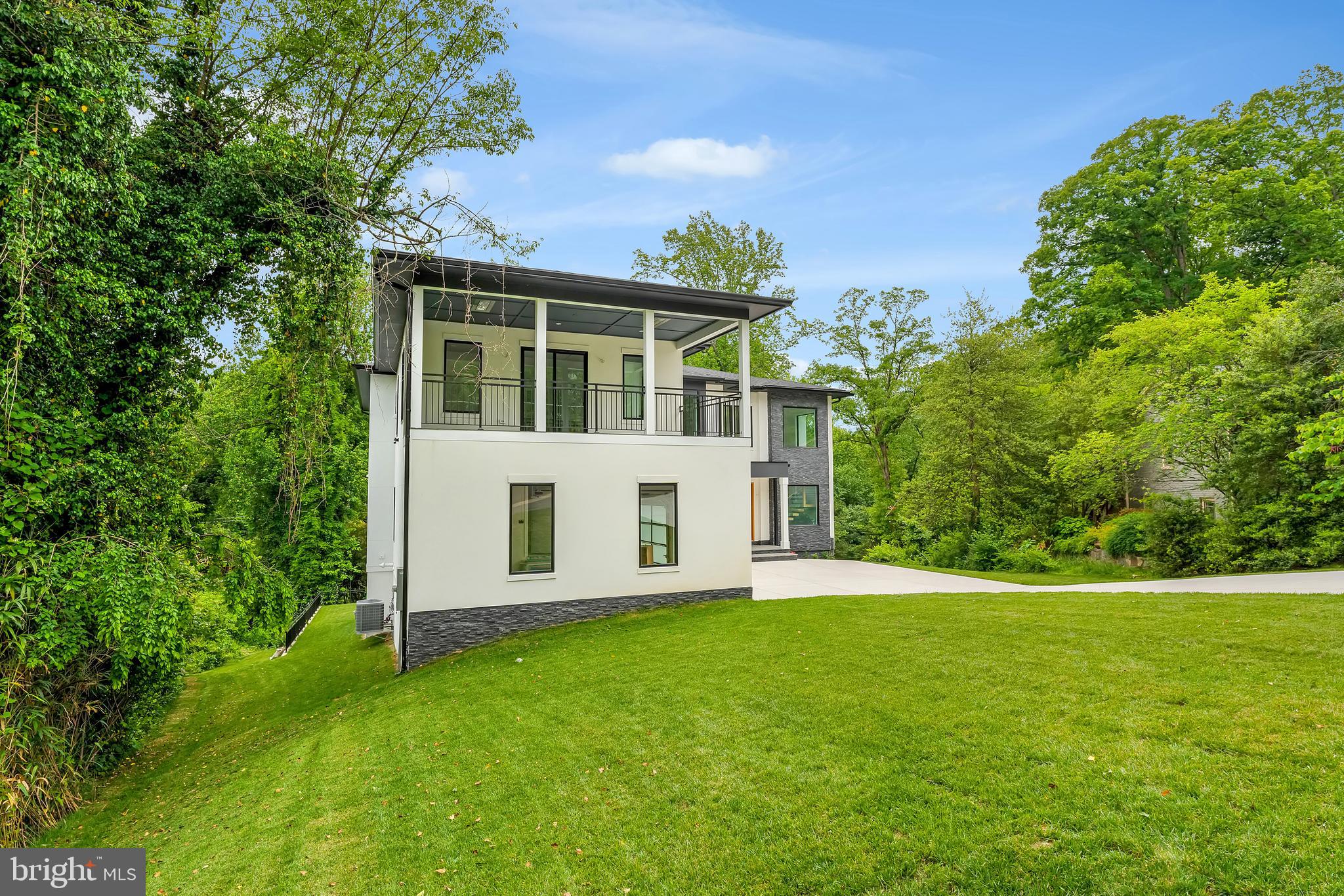 1434 Waggaman Circle McLean, VA 22101 - Photo 105 of 113 Spacious backyard