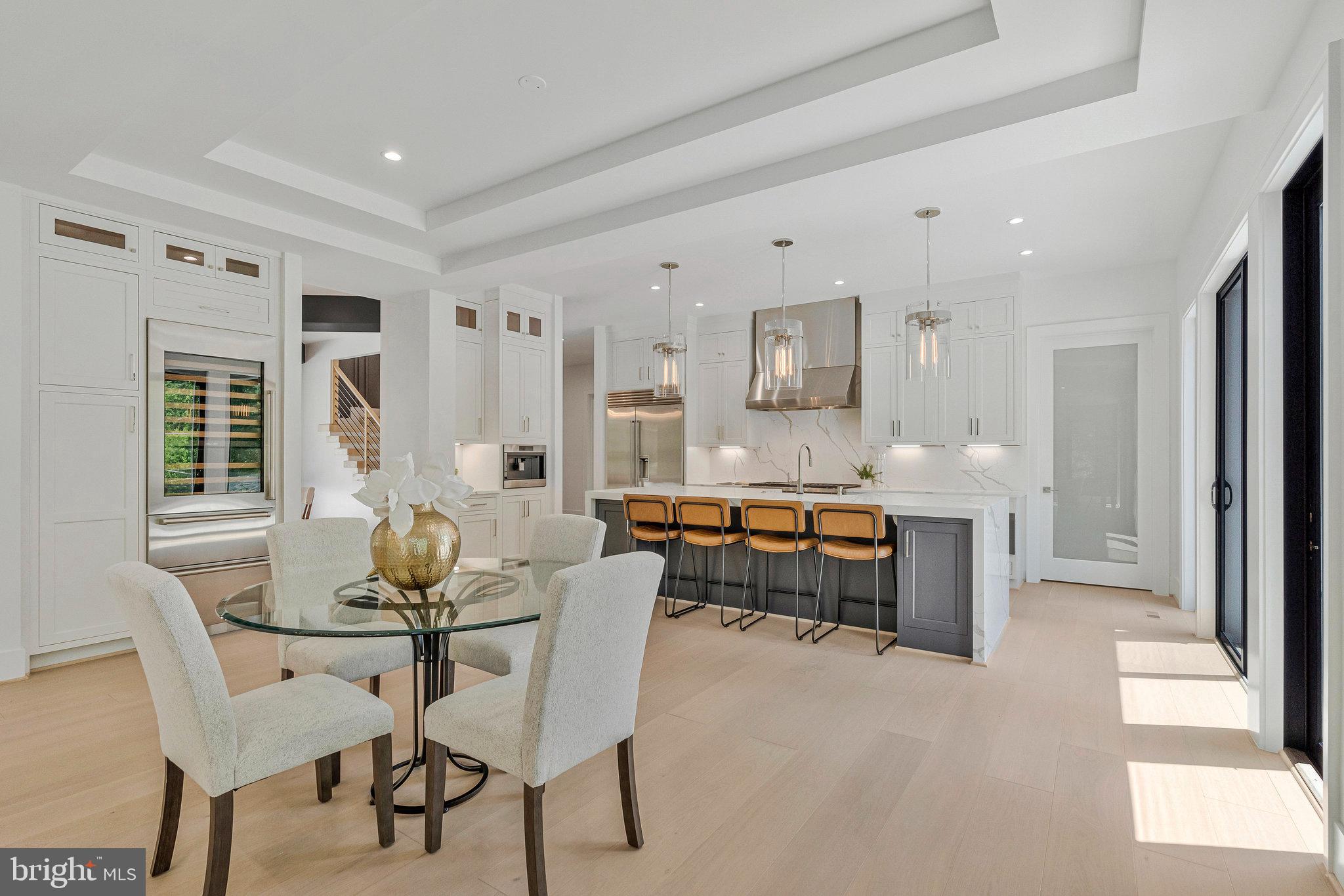 1434 Waggaman Circle McLean, VA 22101 - Photo 19 of 113 Breakfast area