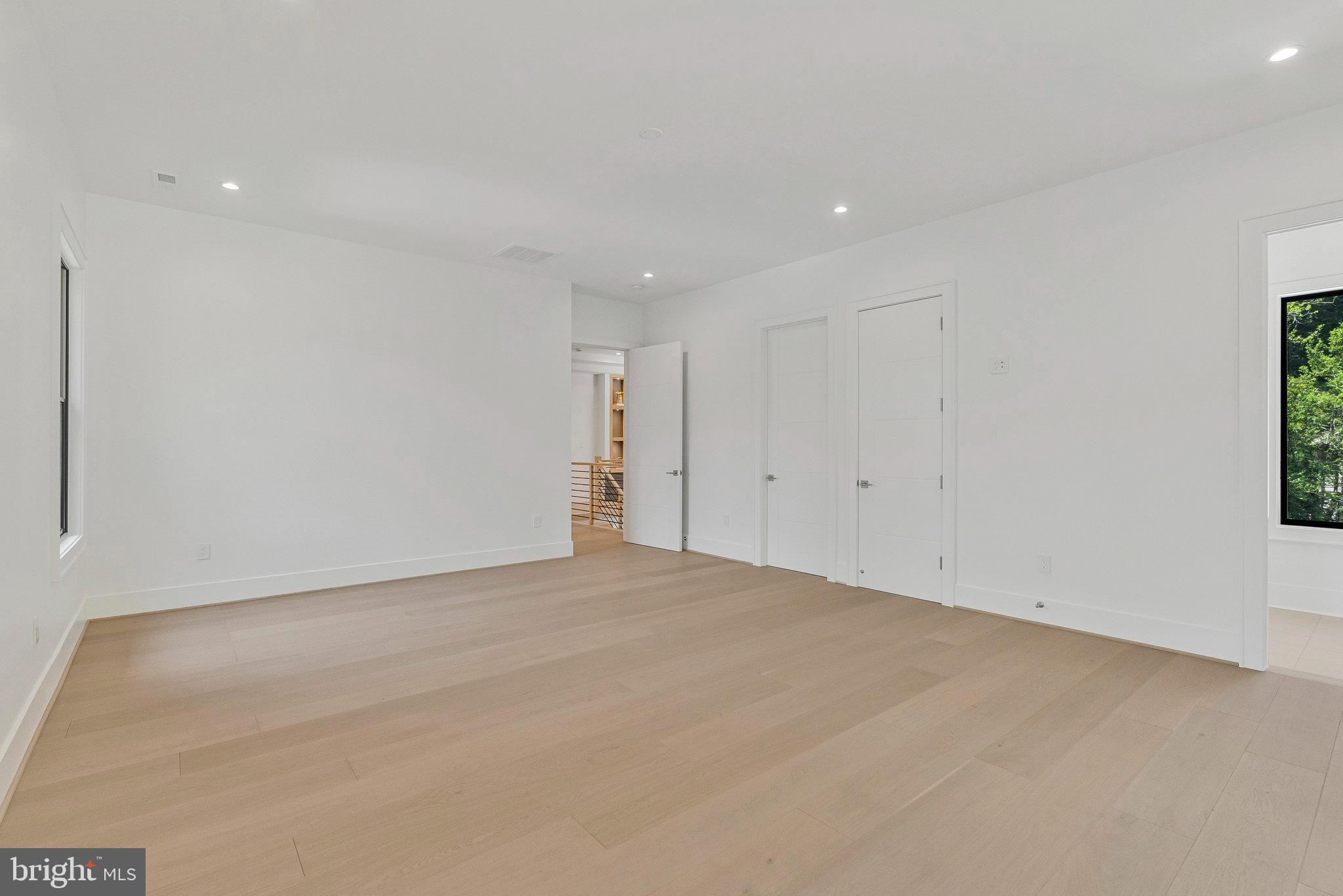 1434 Waggaman Circle McLean, VA 22101 - Photo 58 of 113 Ensuite bedroom with full bath