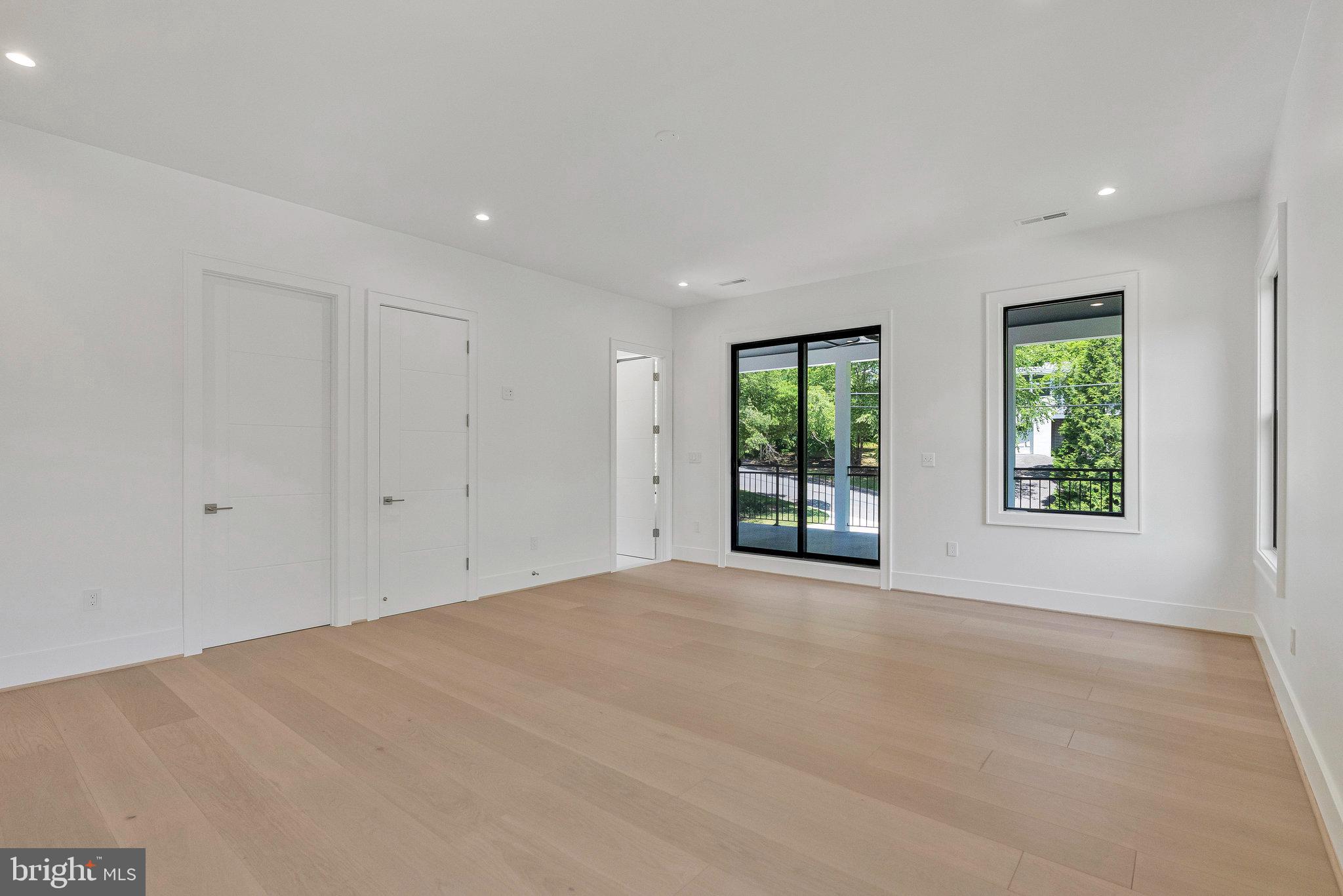 1434 Waggaman Circle McLean, VA 22101 - Photo 59 of 113 Ensuite bedroom with full bath