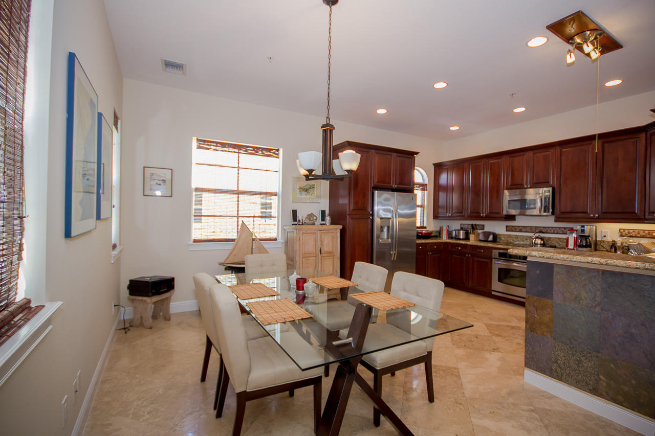 62 Via Floresta Drive Boca Raton, FL 33487 - Photo 5 of 15 IMG_0057