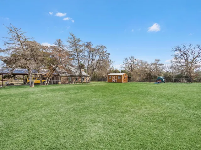 $399,999 | 9820 Lake Forest Circle, Brenham, TX 77833