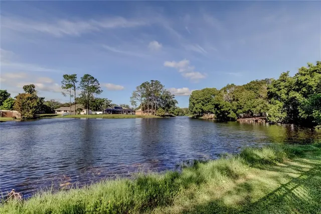 $454,900 | 5005 Pennsbury Drive, Tampa, FL 33624