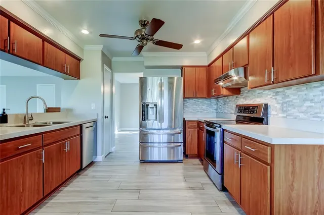 $454,900 | 5005 Pennsbury Drive, Tampa, FL 33624