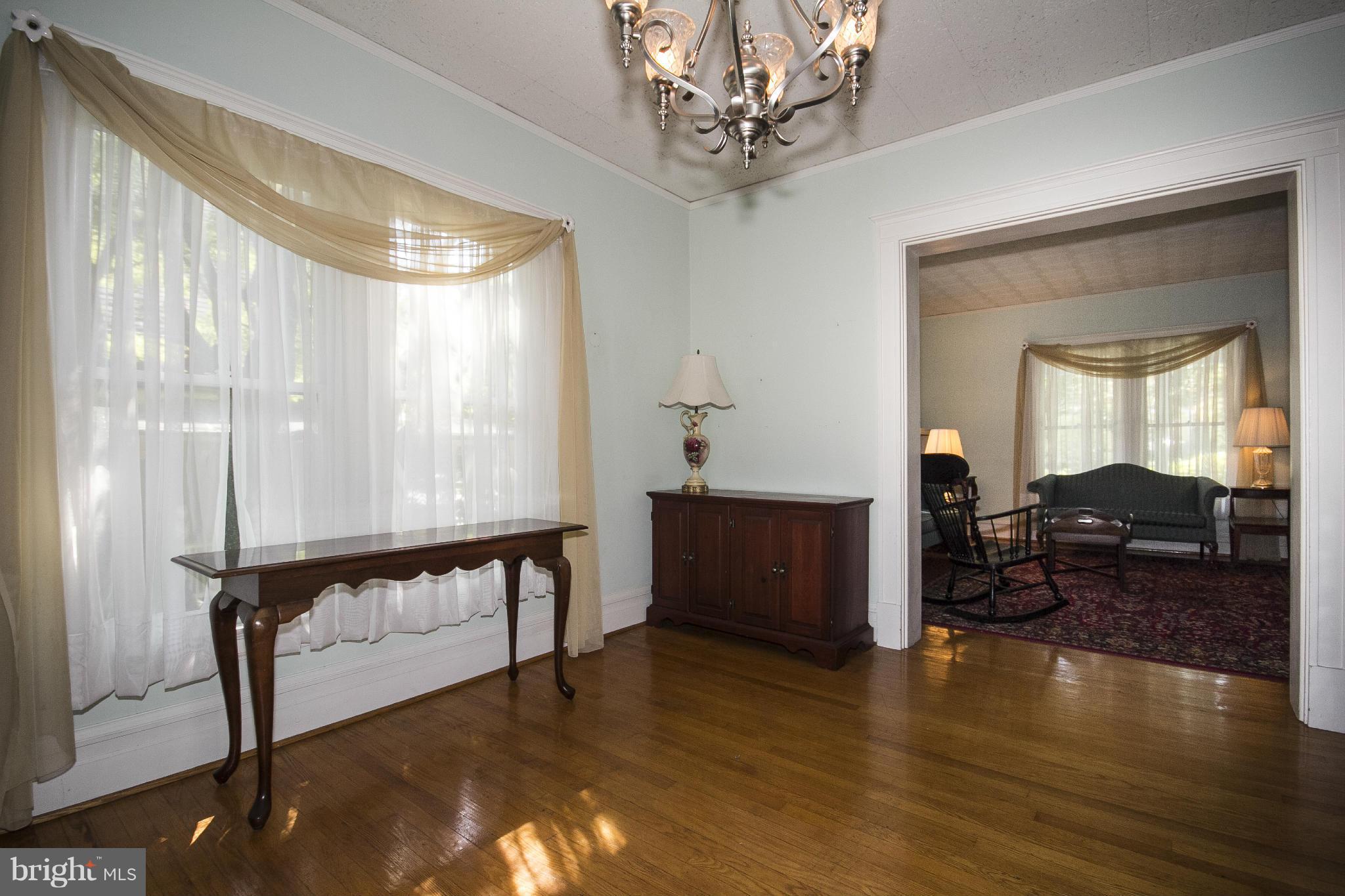 4825 Keswick Road Baltimore, MD 21210 - Photo 10 of 30 Dining Room