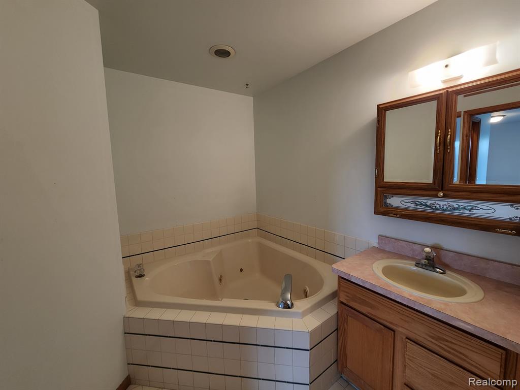 29077 24 Mile Road Chesterfield, MI 48051 - Photo 24 of 31