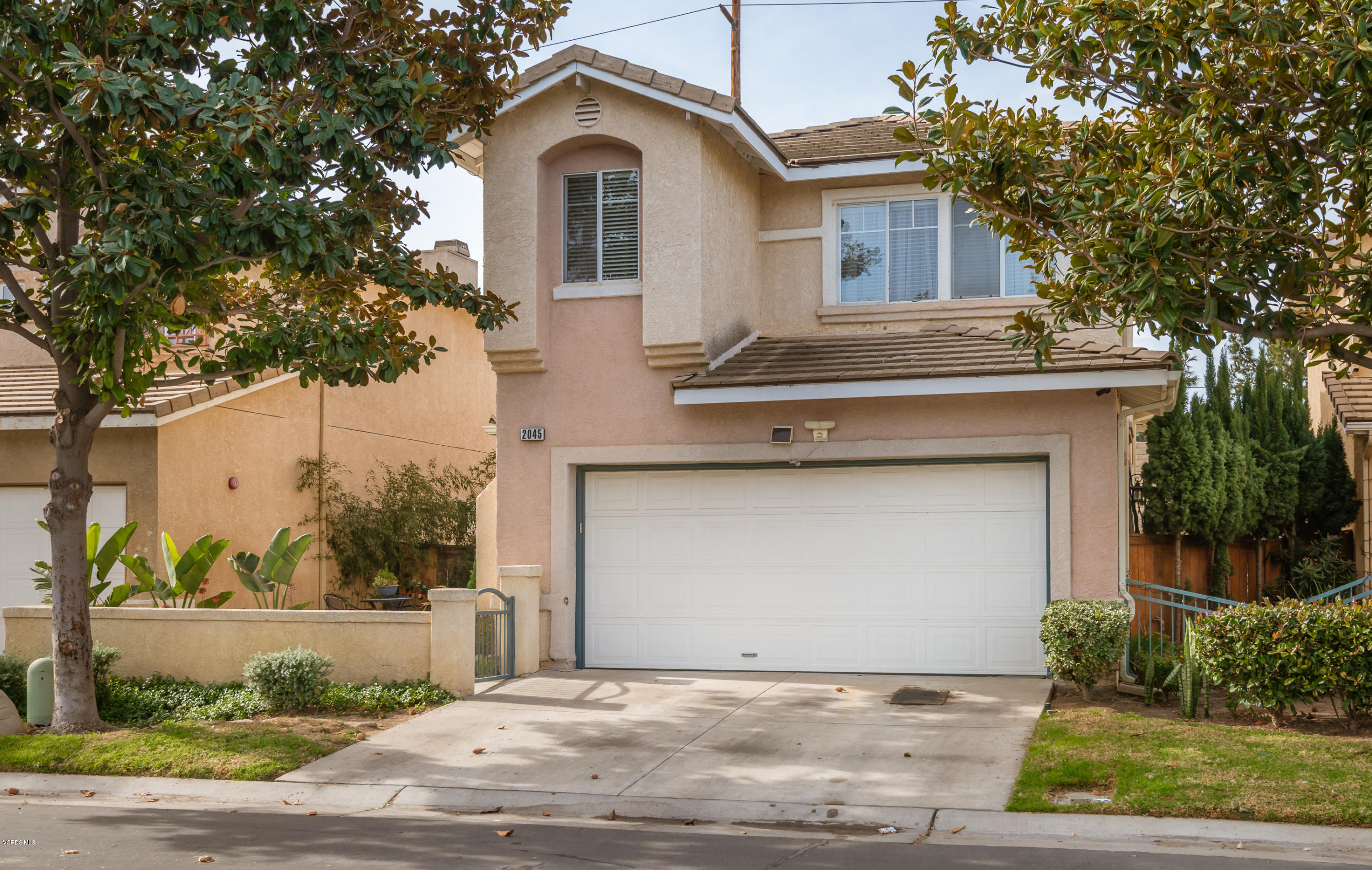 2045 Veracruz Lane Oxnard, CA 93036 - Photo 2 of 15 01-Street View