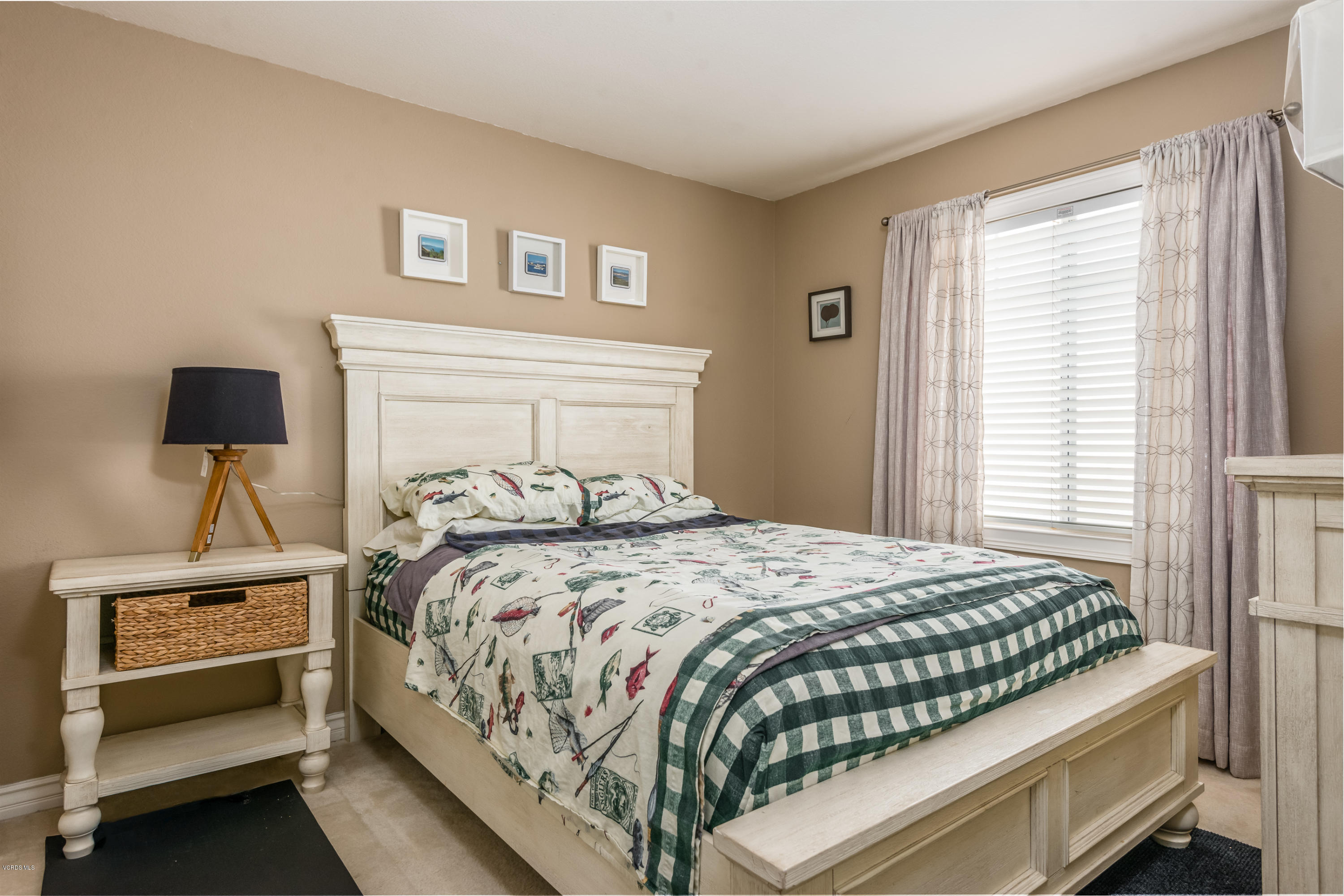 2045 Veracruz Lane Oxnard, CA 93036 - Photo 10 of 15 15-Bedroom 2