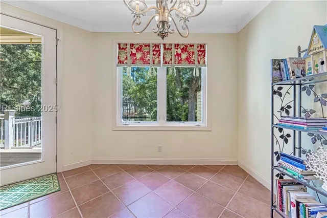 $699,500 | 10 Wax Myrtle Court, Hilton Head Island, SC 29926