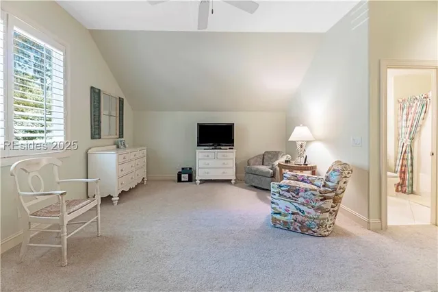 $699,500 | 10 Wax Myrtle Court, Hilton Head Island, SC 29926