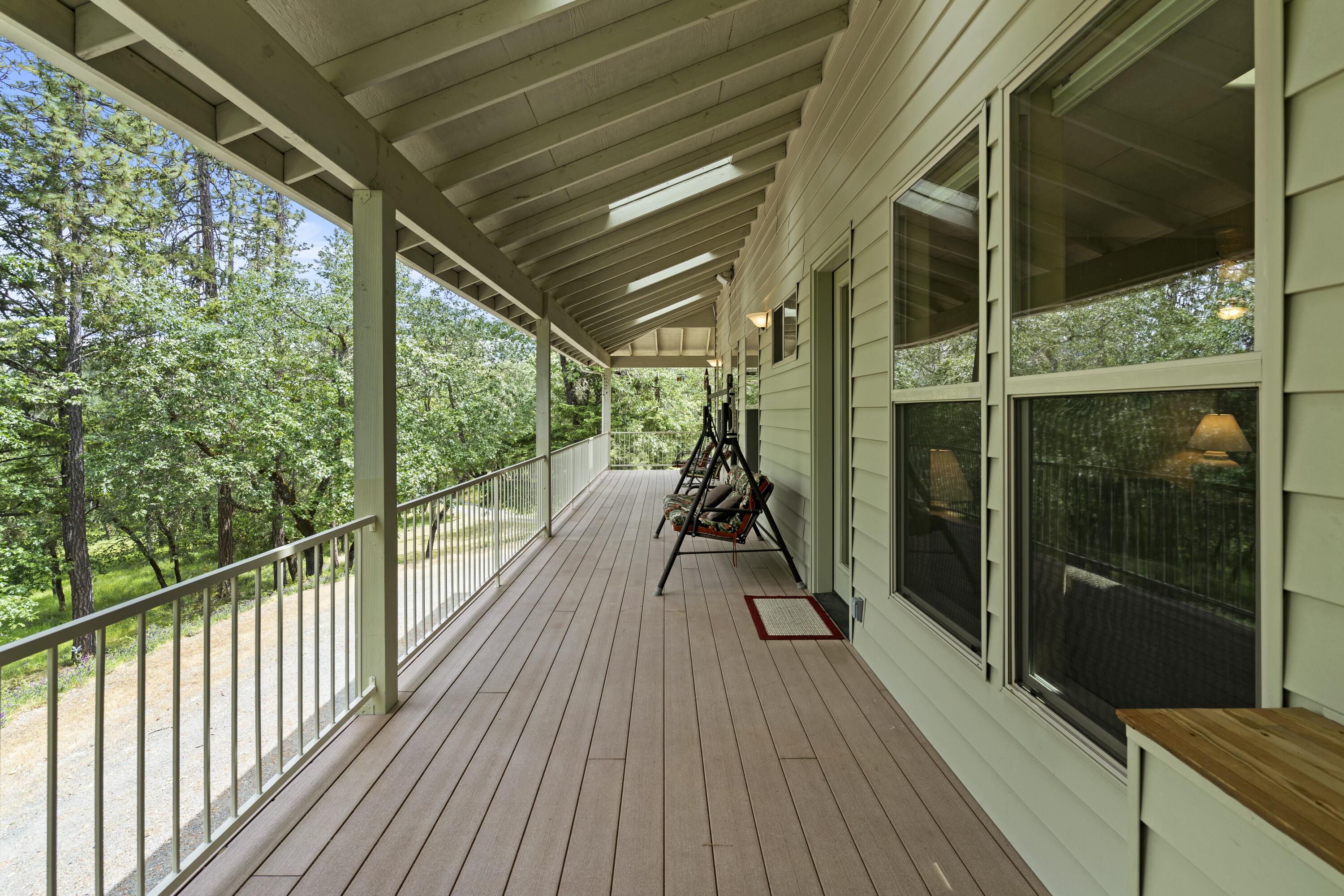 466 Three Pines Road Grants Pass, OR 97526 - Photo 35 of 41 Wrap Around Deck
