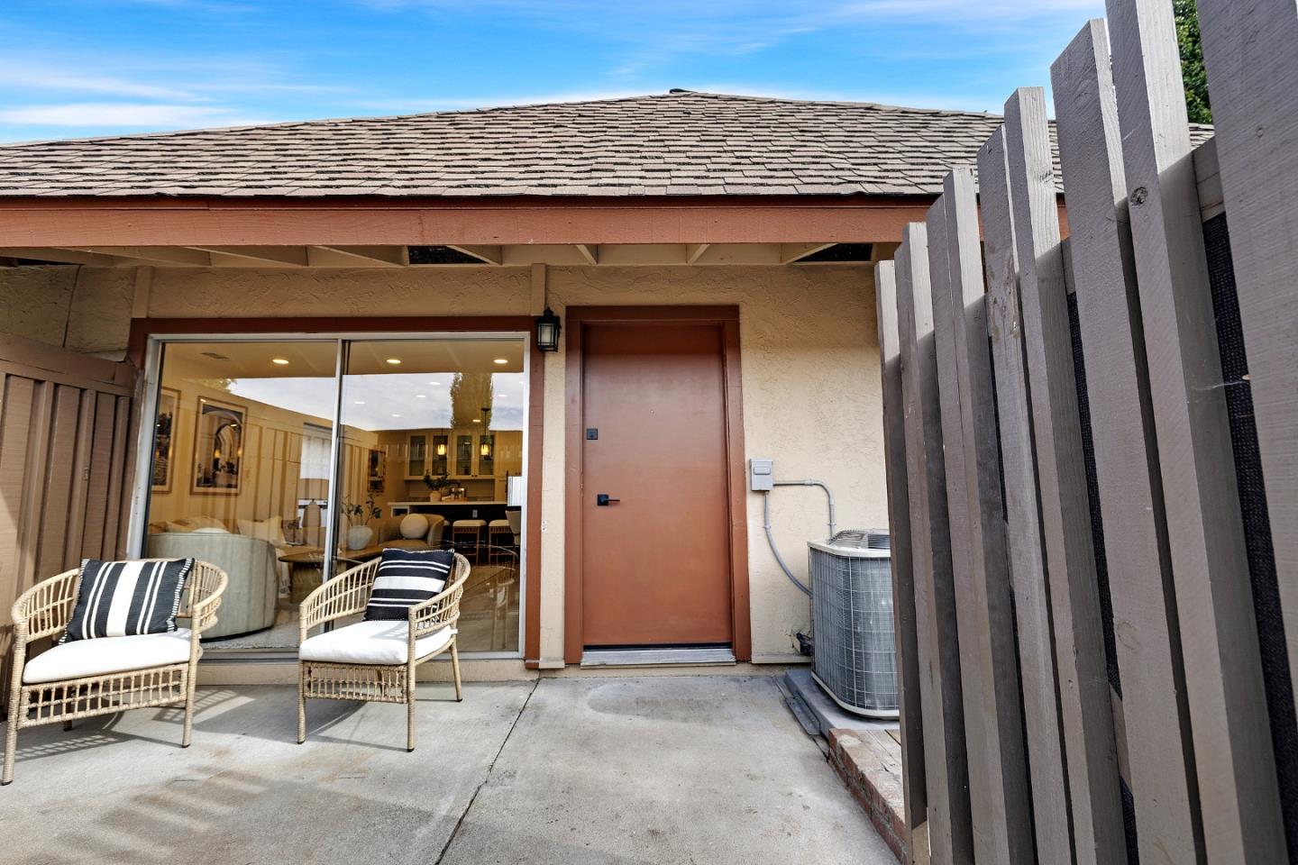 205 Red Oak Drive, Unit M Sunnyvale, CA 94086 - Photo 5 of 32 a view of outdoor space walk in closet and empty room