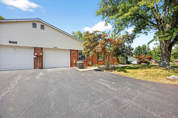 $240,000 | 3302 South Commons Drive, Bloomington, IN 47401