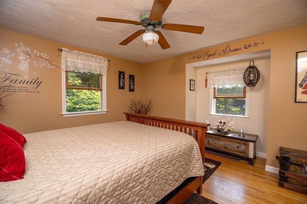 27 Johnson Road Sutton, MA 01590 - Photo 15 of 28