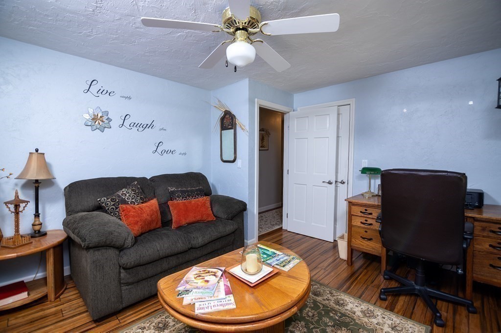 27 Johnson Road Sutton, MA 01590 - Photo 17 of 28