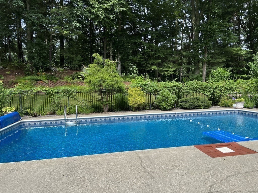 27 Johnson Road Sutton, MA 01590 - Photo 19 of 28